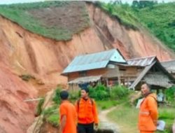 Longsor Ancam Permukiman Warga di Mamasa, Sepuluh Rumah Terancam Ambruk