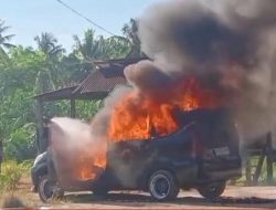 Mobil Terbakar Saat Antre BBM di Pertashop Tommo, Warga Sempat Panik
