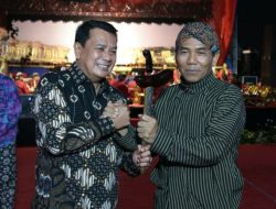 Hadiri Grebeg Suro dan Kirab Budaya Wayang Kulit, Bupati Maesyal Rasyid Ajak Masyarakat Lestarikan Budaya